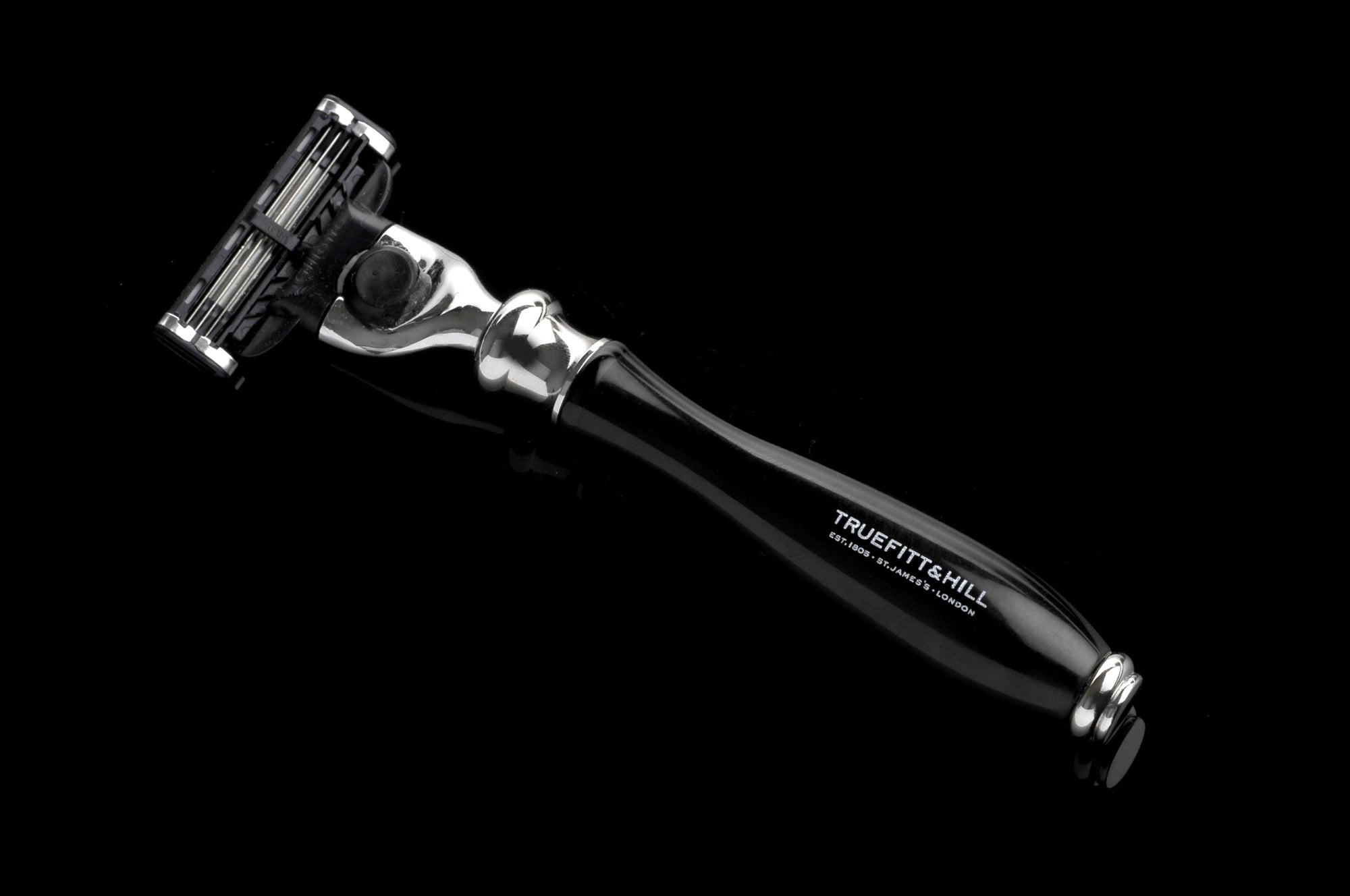 Truefitt & Hill Wellington Razor: Mach III - Truefitt & Hill India